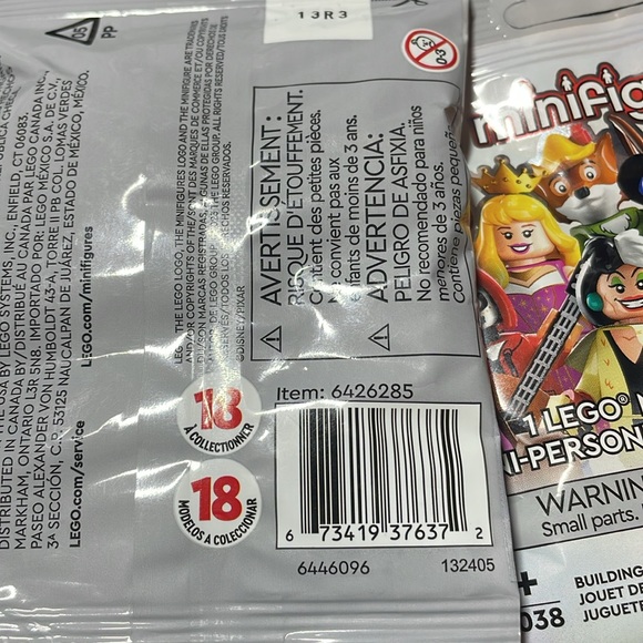 Lego Disney 100 The Queen - Picture 3 of 6